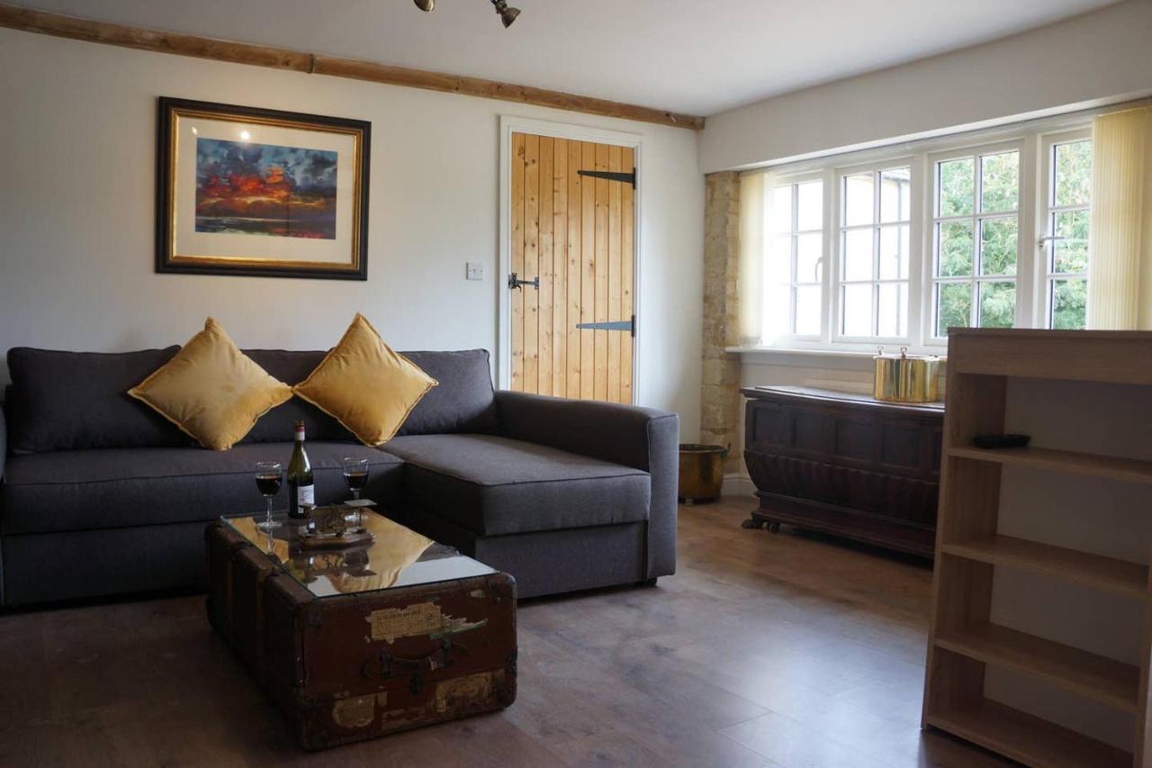 Crucis Park Estate Cirencester Exterior foto